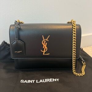 Like New Saint Laurent Medium Sunset Bag